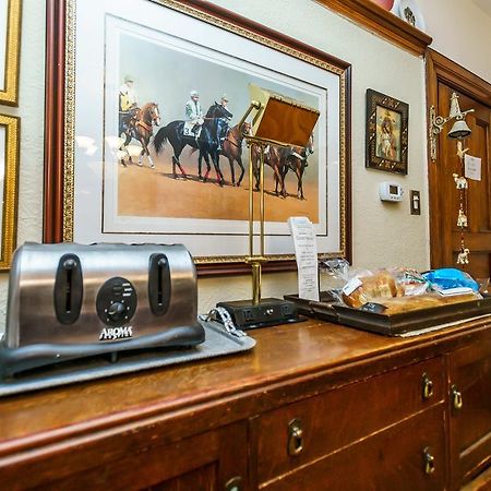 Elliott House Bed & Breakfast โตรอนโต ภายนอก รูปภาพ