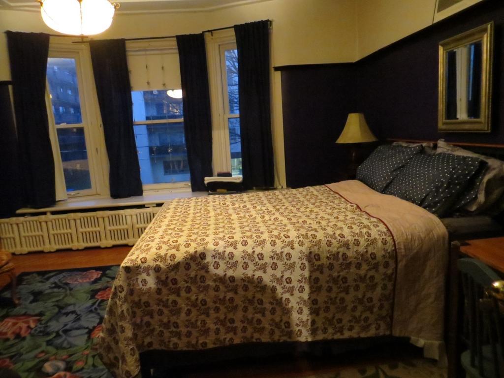 Elliott House Bed & Breakfast โตรอนโต ห้อง รูปภาพ