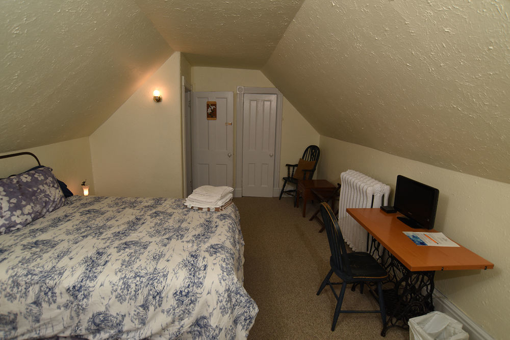 Elliott House Bed & Breakfast โตรอนโต ภายนอก รูปภาพ