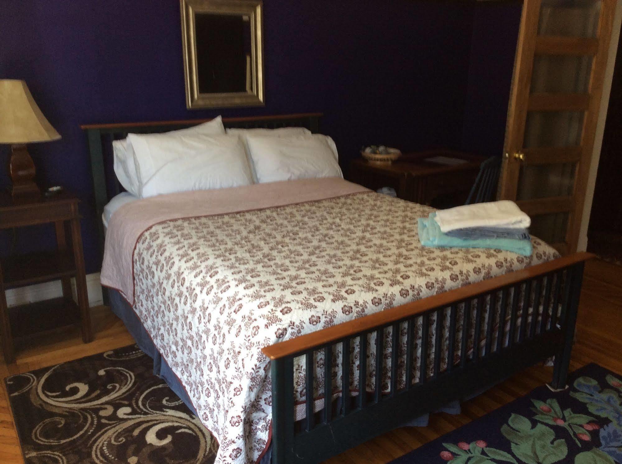 Elliott House Bed & Breakfast โตรอนโต ภายนอก รูปภาพ