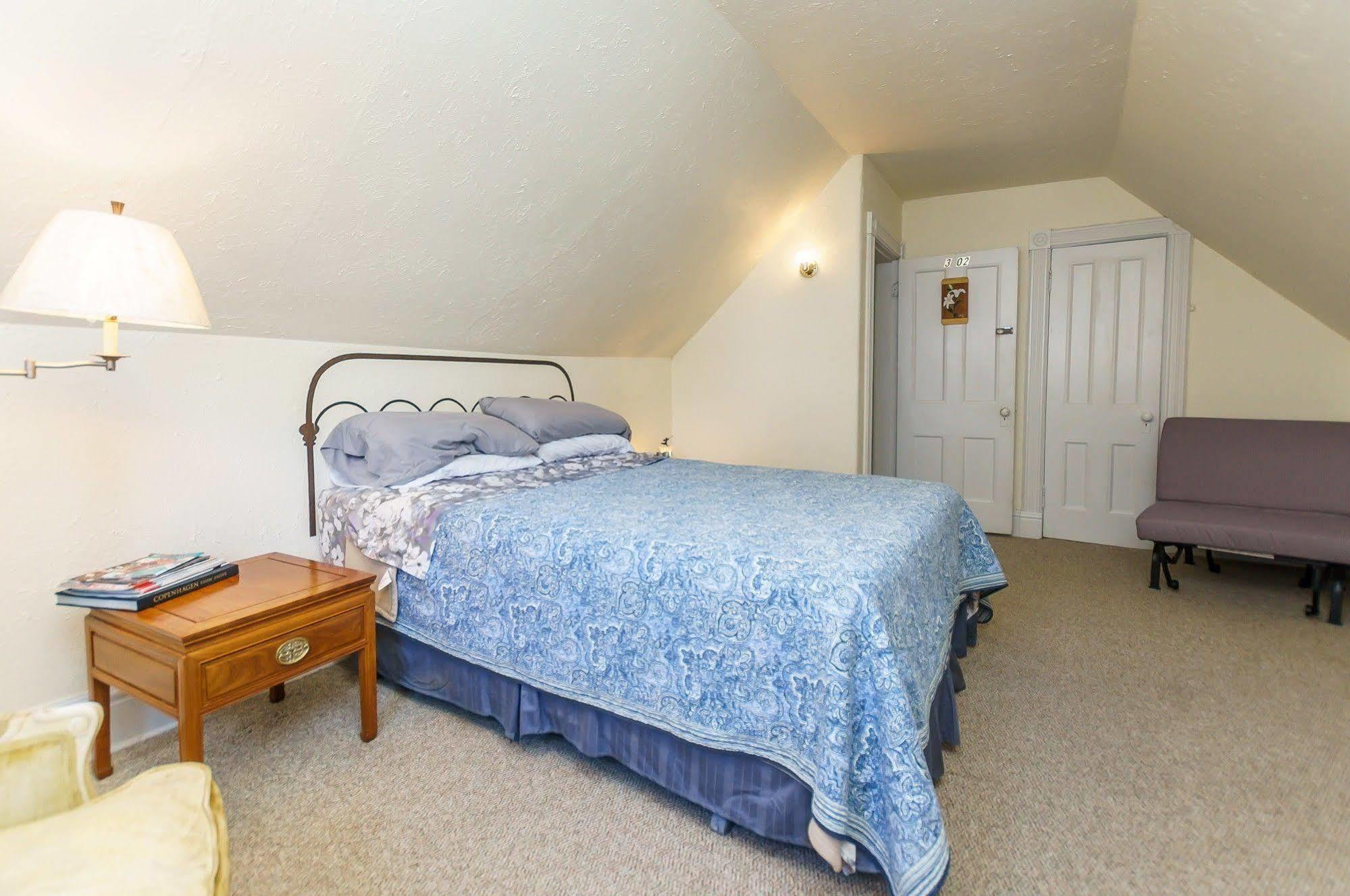 Elliott House Bed & Breakfast โตรอนโต ภายนอก รูปภาพ