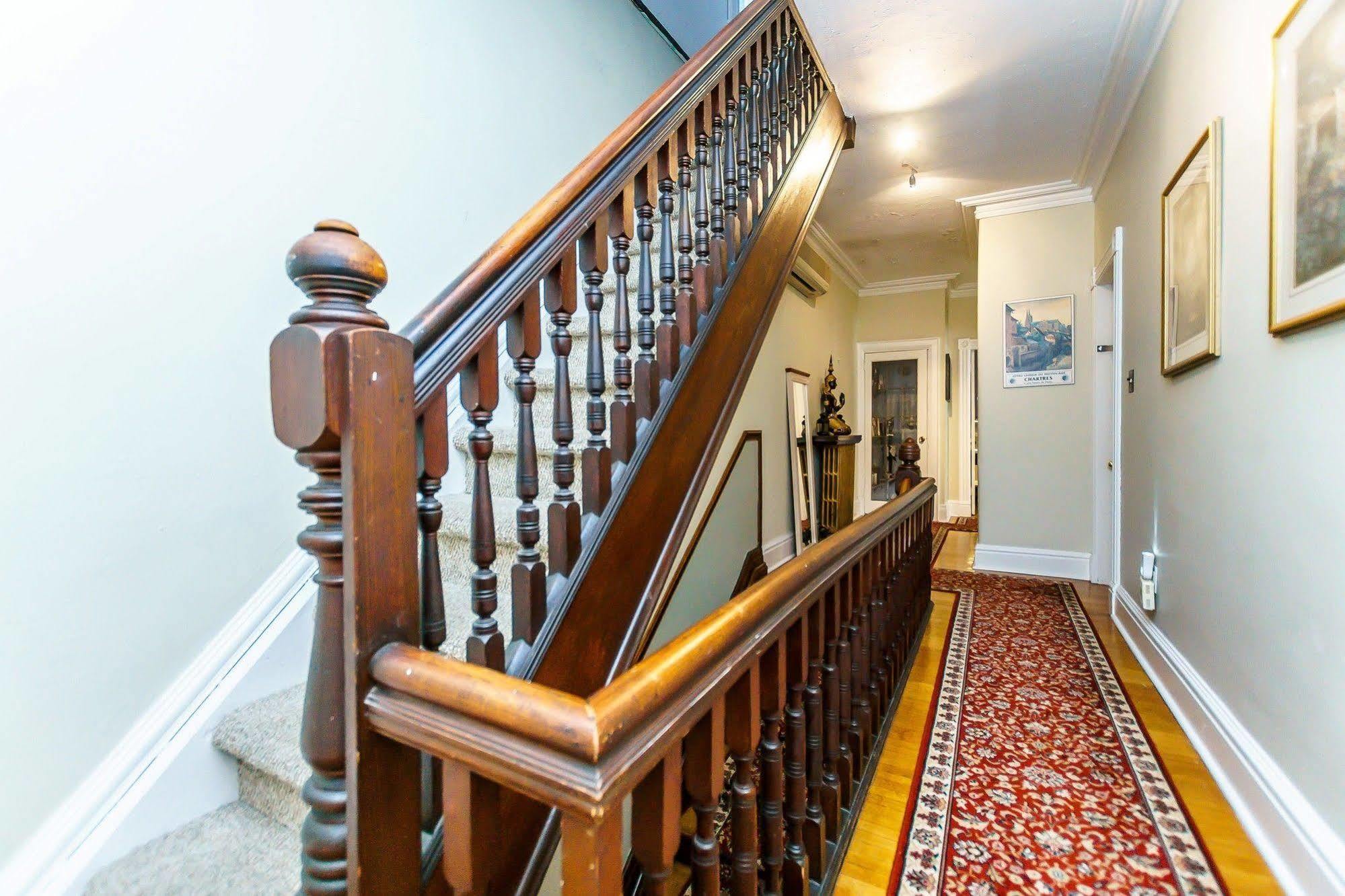 Elliott House Bed & Breakfast โตรอนโต ภายนอก รูปภาพ